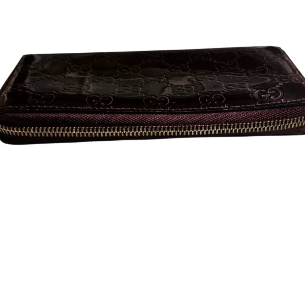 Gucci Guccissima Continental Wallet Interlocking GG Zipper Charm